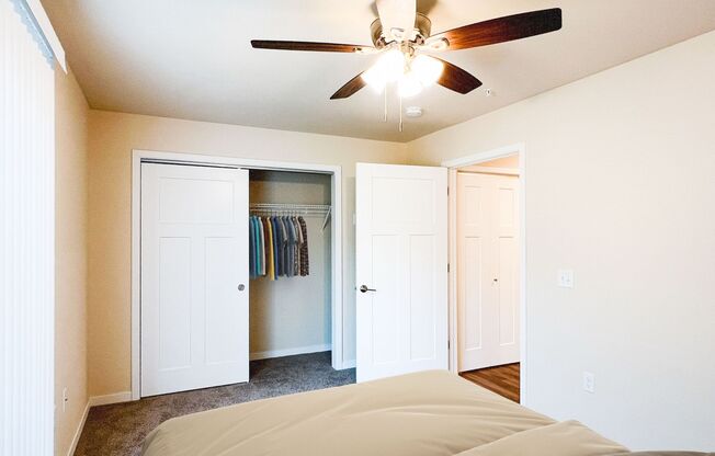 1 bed, 1 bath, 705 sqft, $1,150, Unit AT 715-60