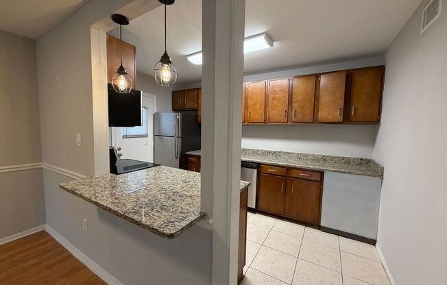 2 beds, 1 bath, 900 sqft, $2,299, Unit 202