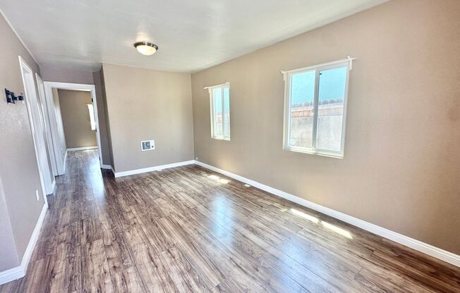 4041-43 National Ave