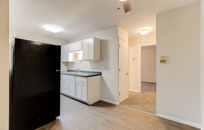 1 bed, 1 bath, 585 sqft, $950, Unit 4