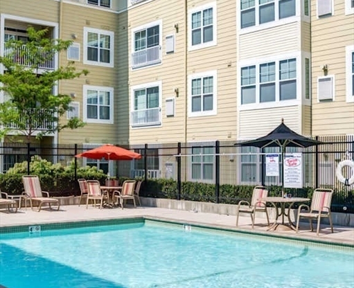 1 bed, 1 bath, 710 sqft, $2,400, Unit 108M