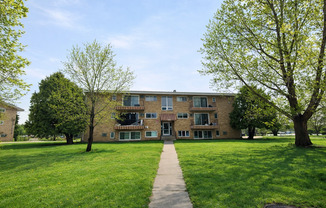 5211 Xerxes Ave N, Brooklyn Center, MN 55444 (12 Units)