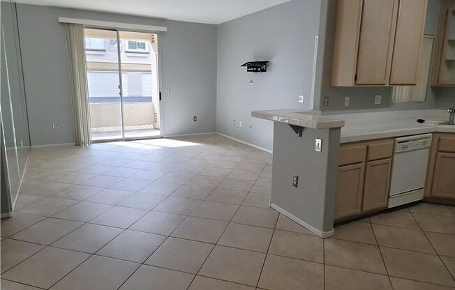 2 beds, 2 baths, $1,495, Unit Building 1