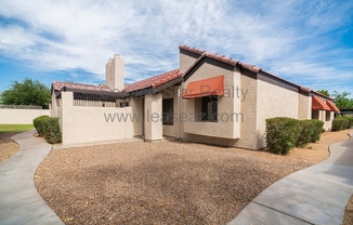 2127 E 10 ST