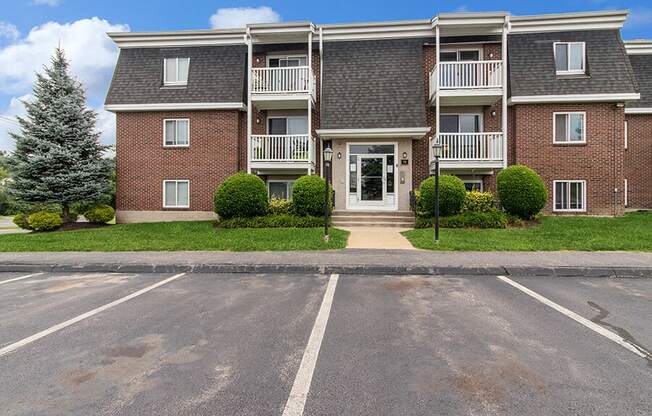 Apartment building exterior at Stone Ends apartments in Stoughton, MA