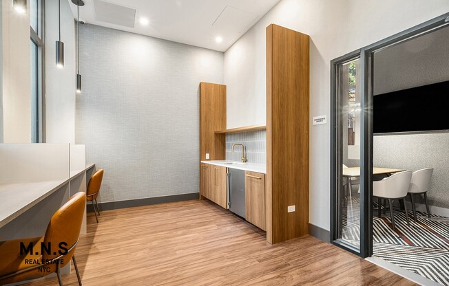 1 bed, 1 bath, $4,669, Unit 708