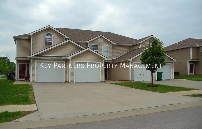 1650 SW HIGHLAND DR