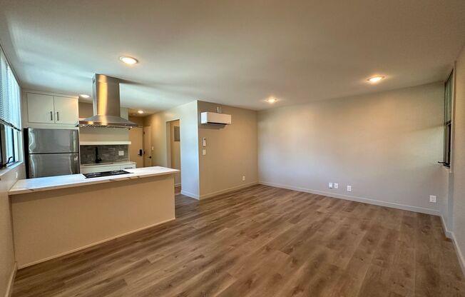 Studio, 1 bath, 425 sqft, $1,650, Unit 201