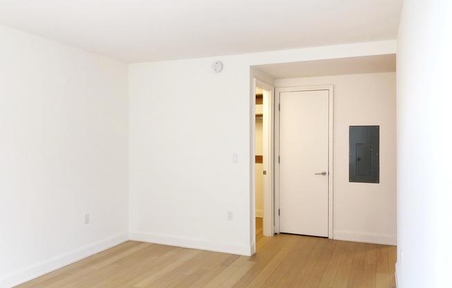 Studio, 1 bath, 443 sqft, $4,378, Unit 1406