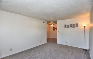 2 beds, 1 bath, 800 sqft, $739, Unit 38A