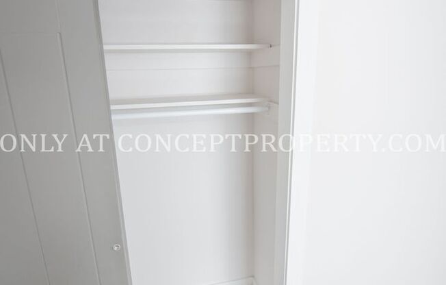 1 bed, 1 bath, 594 sqft, $1,149, Unit 04