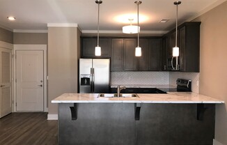 1 bed, 1 bath, 798 sqft, $905, Unit 301