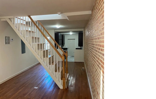 (Townhouse for Rent ) Simply Beautiful