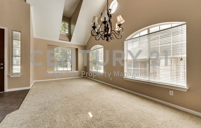 Stunning 5/3.5/2 in Rockwall ISD For Rent!