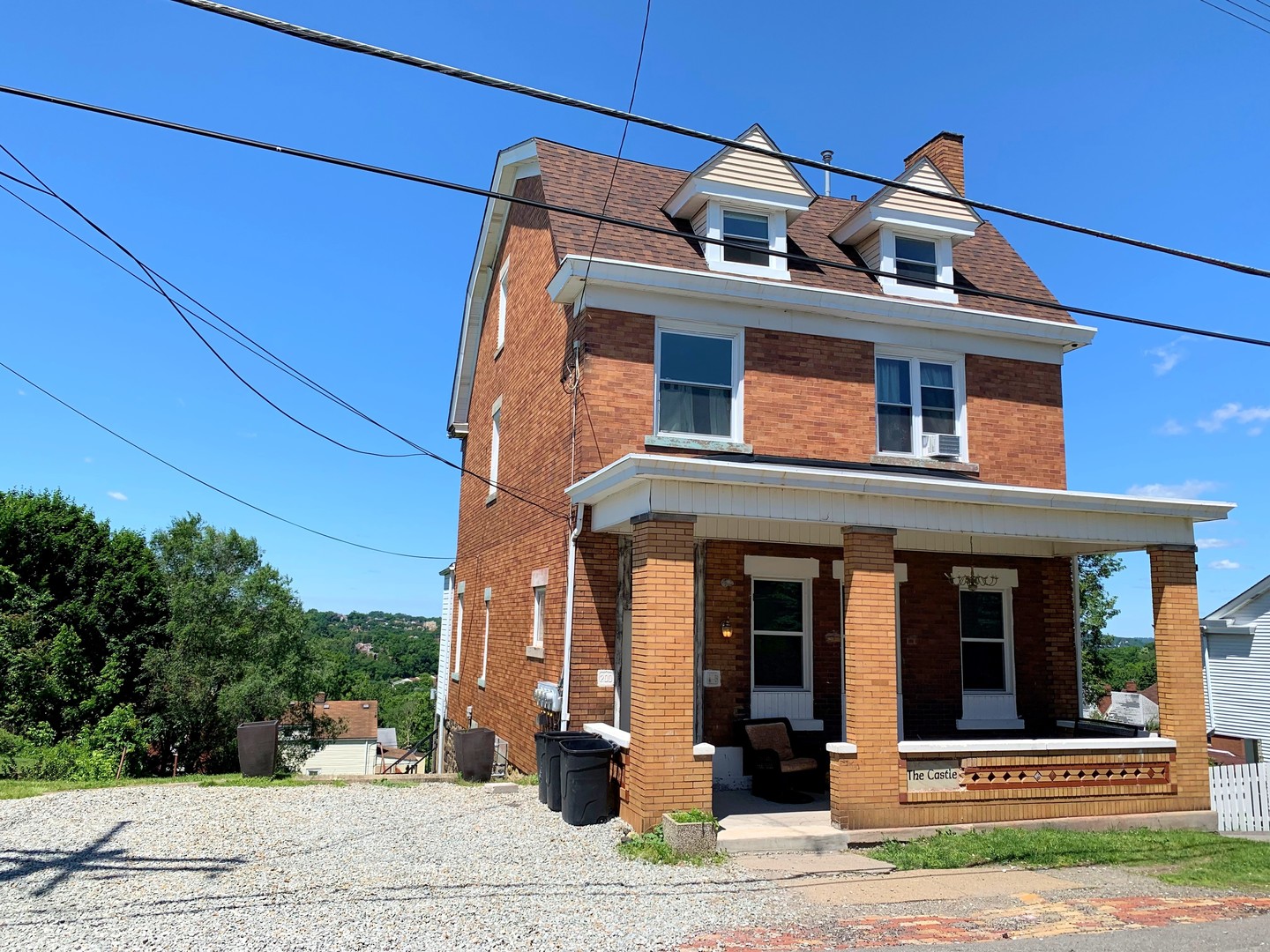 200 Camfield Street