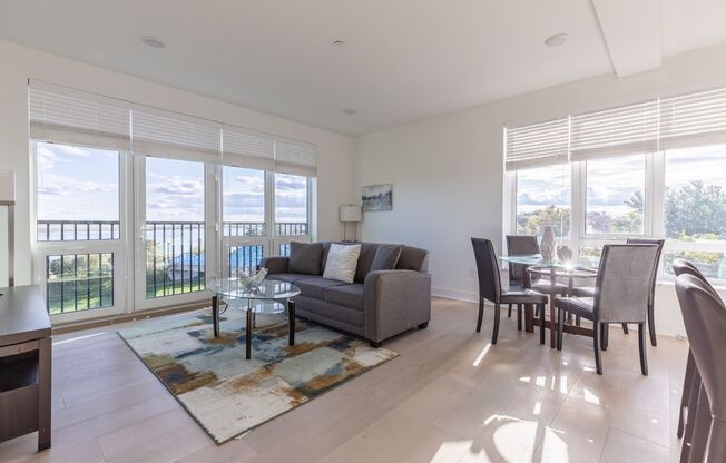1 bed, 1 bath, 663 sqft, $3,050, Unit 404