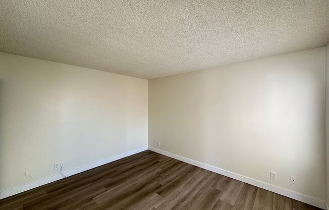 Condo & Newly Remodeled