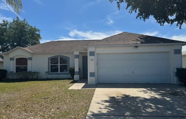 3/2/2 Pool Home Available for rent!