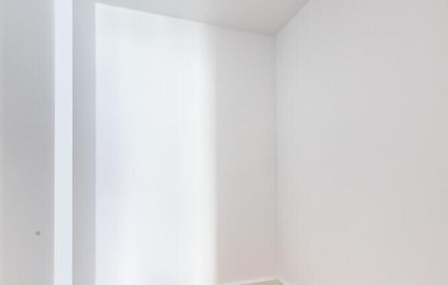 Studio, 1 bath, 520 sqft, $4,400, Unit 3E