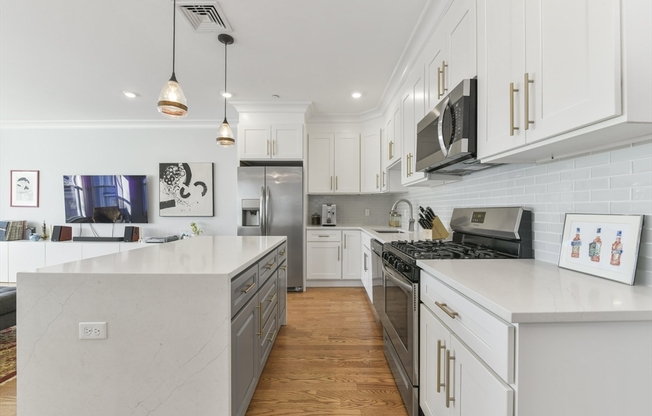 236 LEXINGTON ST