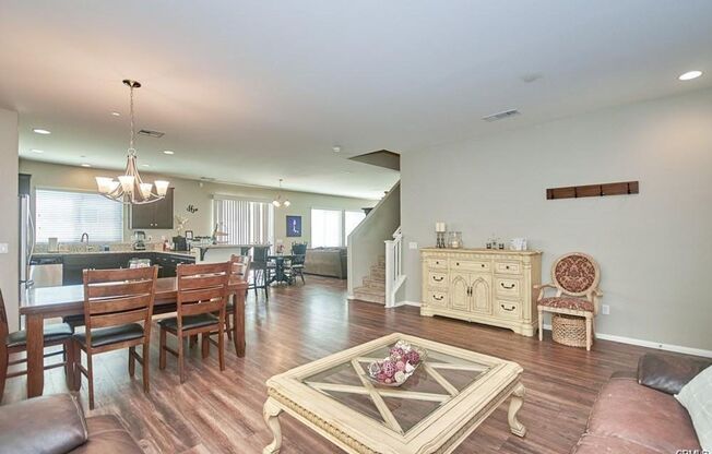 Spacious 4-Bed, 2.5-Bath Home in Fontana Unified School District with Private Backyard