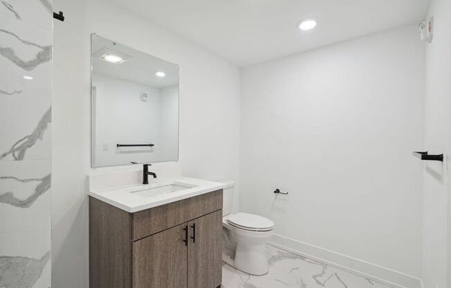 Studio, 1 bath, 530 sqft, $1,320, Unit Unit 109