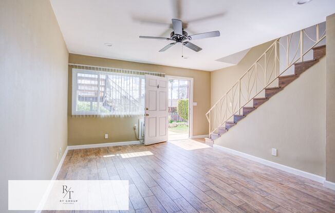 Jana - * 14049 Dicky St