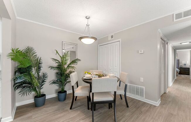 2 beds, 1 bath, 907 sqft, $1,070, Unit C38