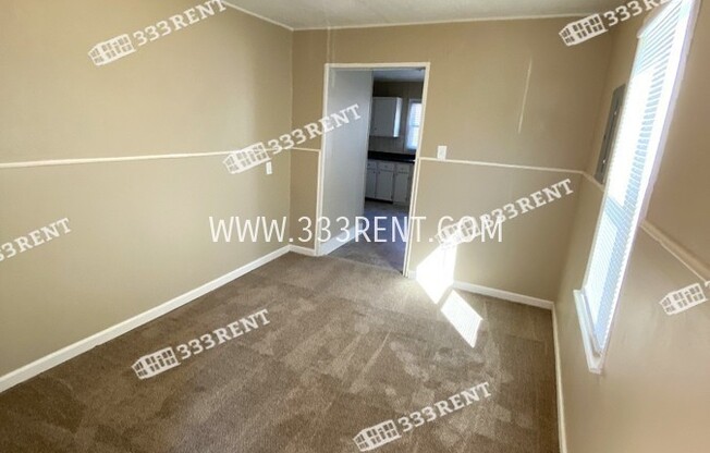 9317 Walnut