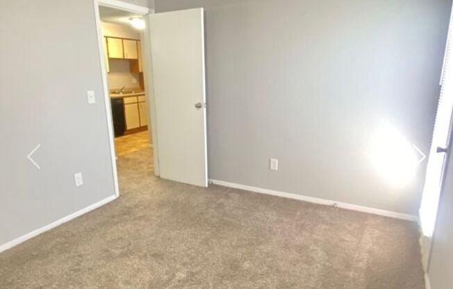 1 bed, 1 bath, 605 sqft, $1,095, Unit 52