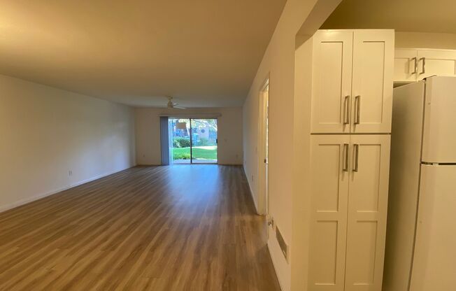 Spacious 2 Bedroom/ 2 Bath in the Highly Desired Tropical Setting of Windsong Cove Community of Carlsbad