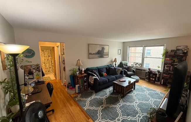 1 bed, 1 bath, $2,045, Unit 559