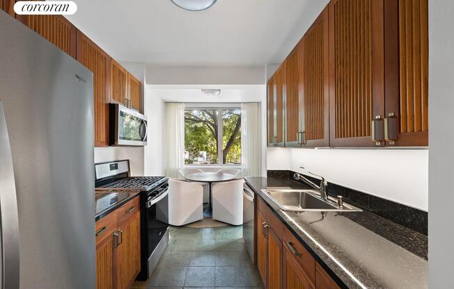 3 beds, 3 baths, 1,621 sqft, $15,000, Unit 3M