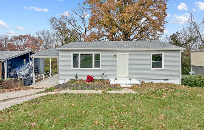 3223 LAY AVE