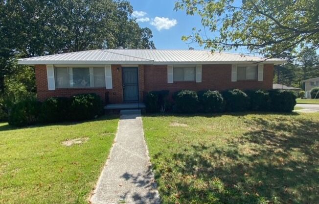 Freshly Renovated 4 Bedroom, 3 Bathroom in the heart of Chattanooga!