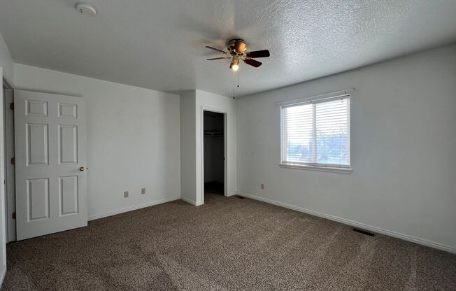 2 beds, 1.5 baths, $1,150, Unit 1860 S 2nd # 9