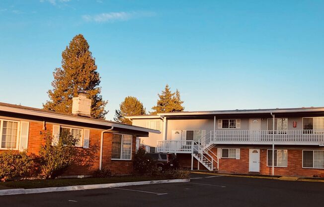 HPPh2415 - Gaiser Court Apartments