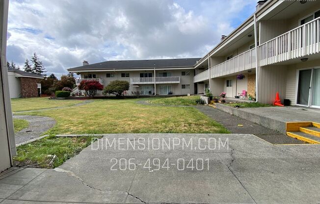 2 beds, 1 bath, 780 sqft, $1,275, Unit Unit 27