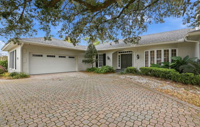 3 Bed 3.5 Bath Gainesville Golf and Country Club Beauty