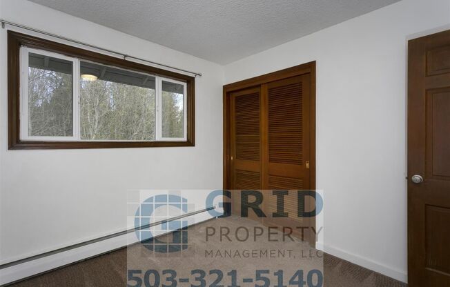 2 beds, 1 bath, $1,600, Unit 3205