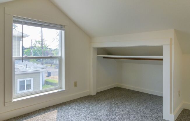 1 bed, 1 bath, $1,095, Unit 1591 High Street - 5