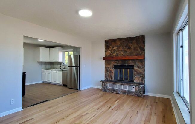 4 Bedroom newly renovated home in Denver