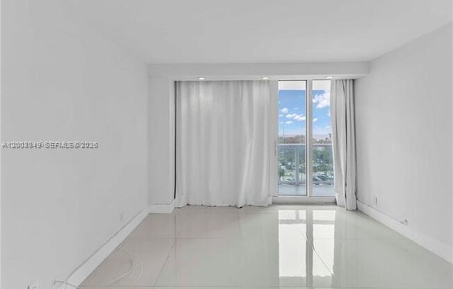2 beds, 2 baths, 1,357 sqft, $4,000, Unit 100 Bayview Dr # 508