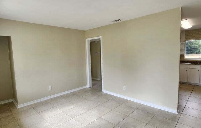 3 beds, 1 bath, $1,395