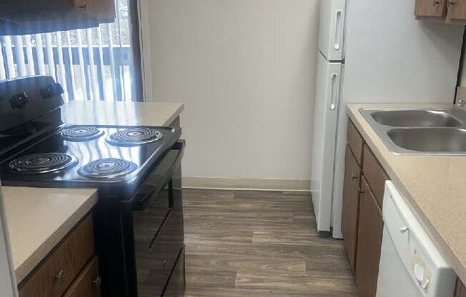 1 bed, 1 bath, 694 sqft, $945, Unit 5345L