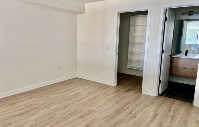 1 bed, 1.5 baths, 861 sqft, $1,850, Unit 505