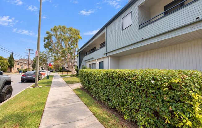 3601 Jasmine Ave.
