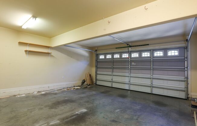 Gorgeous Three Bedroom Home!
