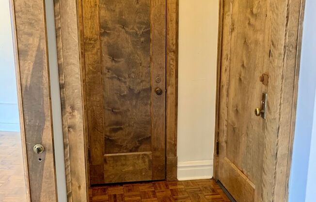 Studio, 1 bath, 500 sqft, $1,665, Unit 553-414