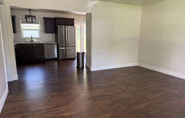 2907 SE 11 ST